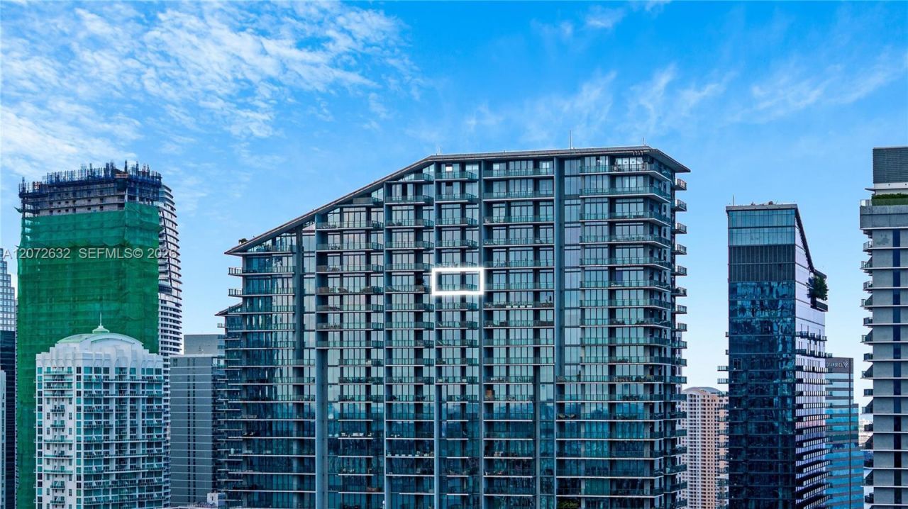88 SW 7th St, Unit 4006, Miami, FL 33130 Photo