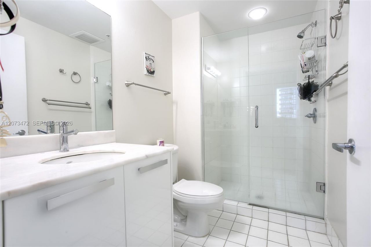 601 NE 36th St , Unit 710, Miami, FL 33137 Photo