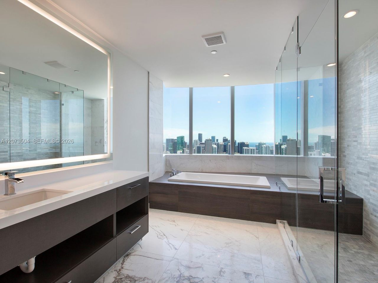 851 NE 1st Ave , Unit PH5011, Miami, FL 33132 Photo