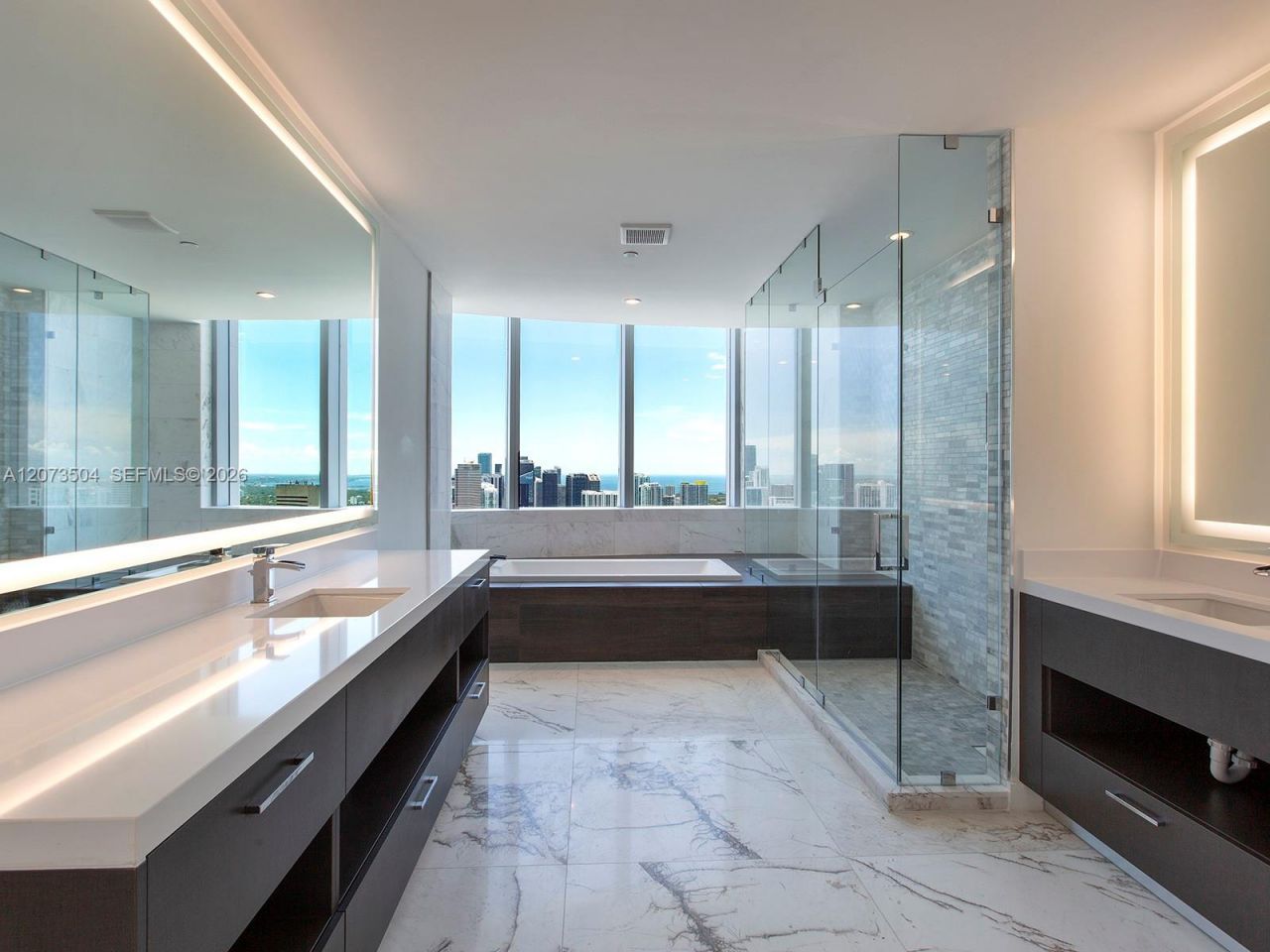 851 NE 1st Ave , Unit PH5011, Miami, FL 33132 Photo