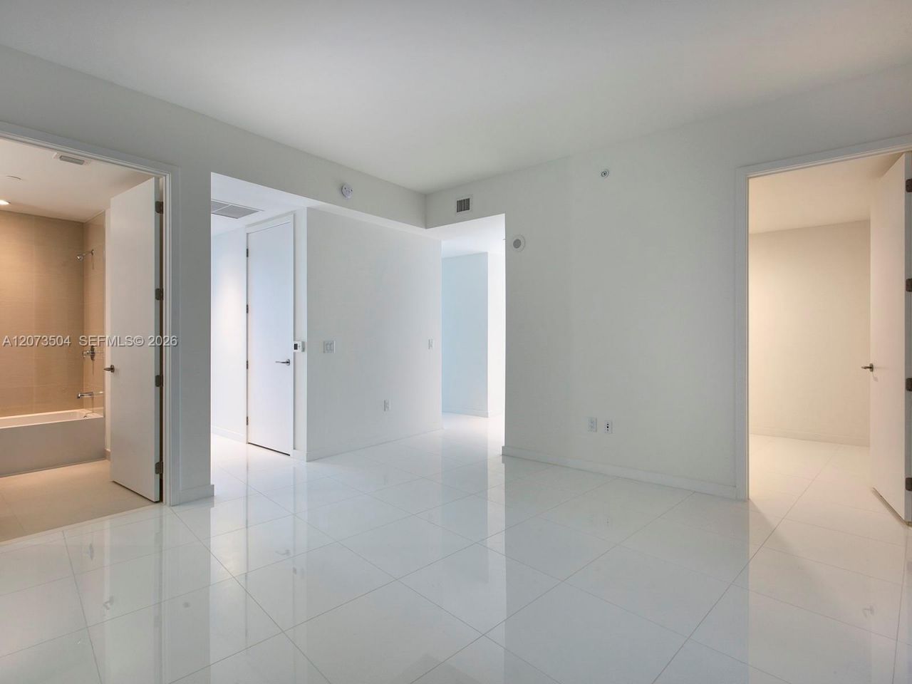 851 NE 1st Ave , Unit PH5011, Miami, FL 33132 Photo