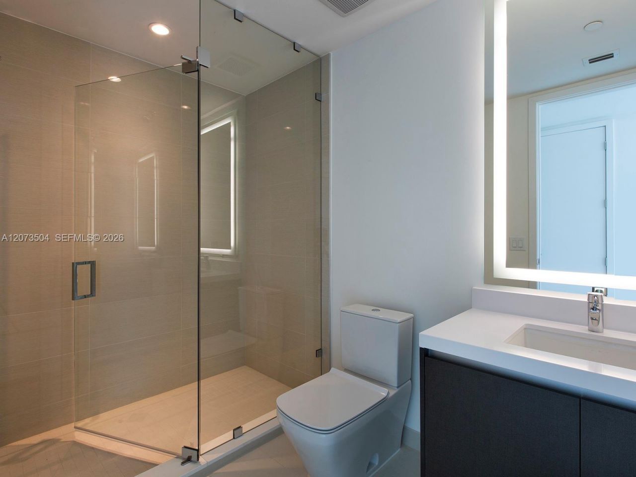 851 NE 1st Ave , Unit PH5011, Miami, FL 33132 Photo