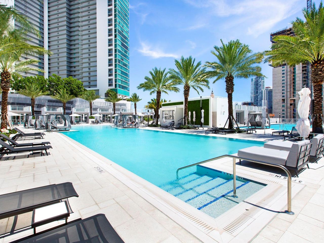 851 NE 1st Ave , Unit PH5011, Miami, FL 33132 Photo