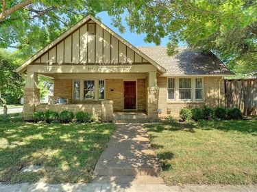 3201 Cockrell Avenue, Fort Worth, TX 76109