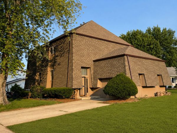 1637 Sheffield Drive, Elgin, IL 60123