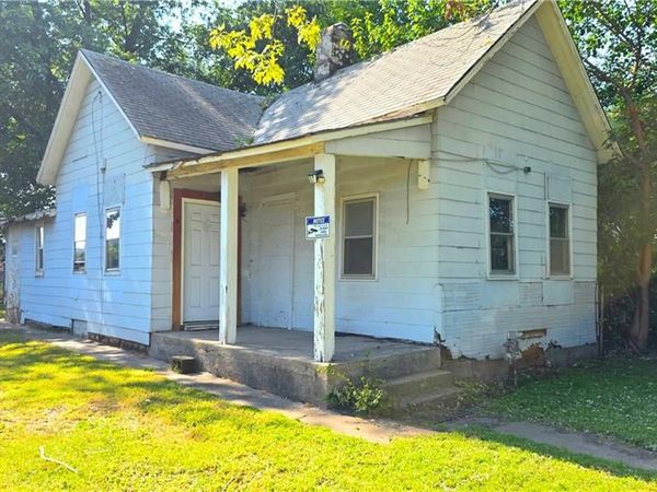 520 N Garland Avenue, Kansas City, MO 64120