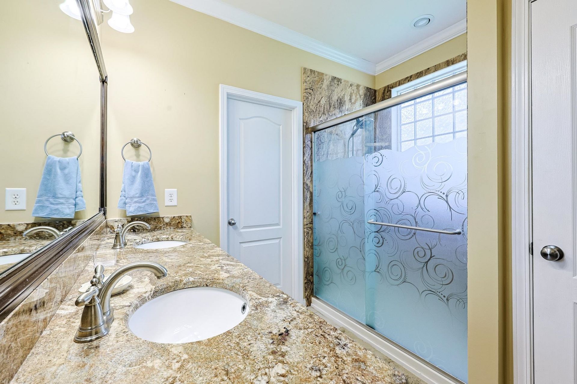 645 Lafayette Park Dr. Photo 15