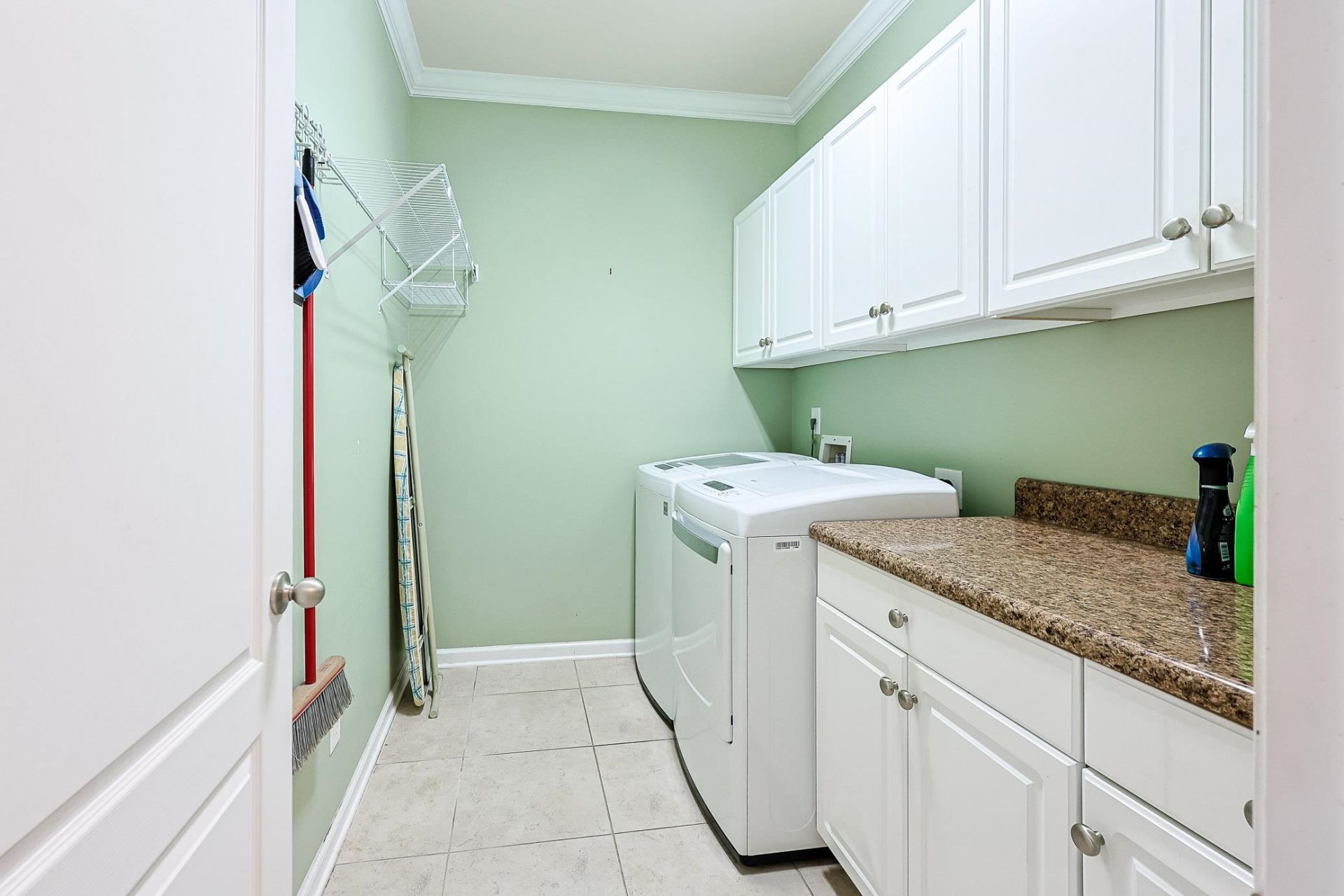 645 Lafayette Park Dr. Photo 24