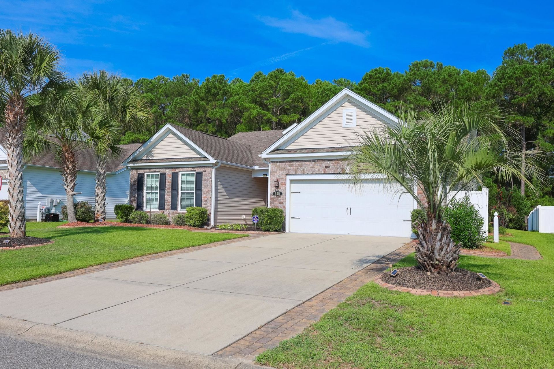 645 Lafayette Park Dr. Photo 32