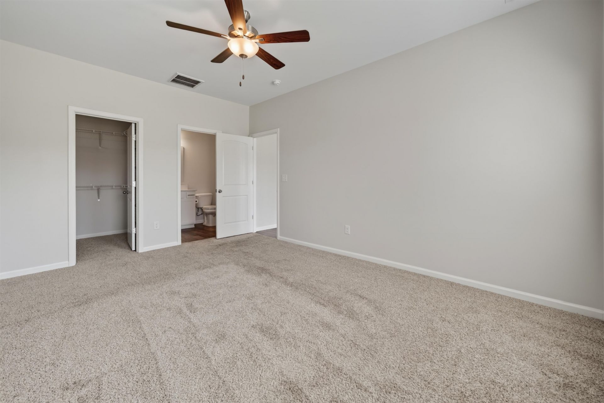 4208 Danby Lane Photo 32