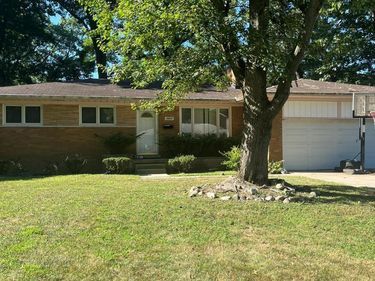 19031 Greenwald Drive, Southfield, Mi 48075