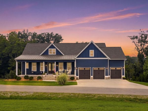 136 Bay Cove Trl, Winchester, TN 37398