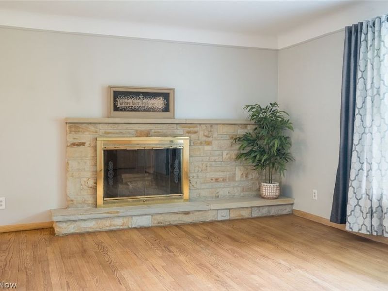 320 Justo Lane, Seven Hills, OH 44131 Photo 22