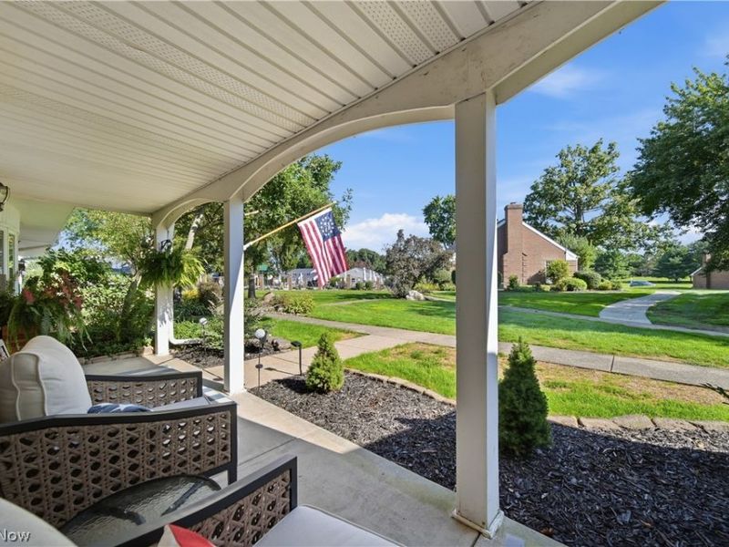 2137 Beechtree Drive, Uniontown, OH 44685 Photo 3