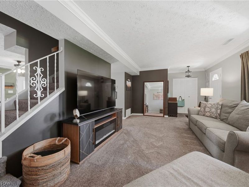2137 Beechtree Drive, Uniontown, OH 44685 Photo 8