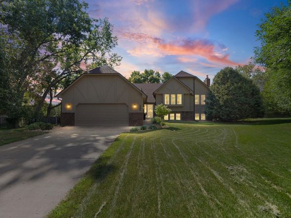 4980 Oakview Lane N, Plymouth, MN 55442