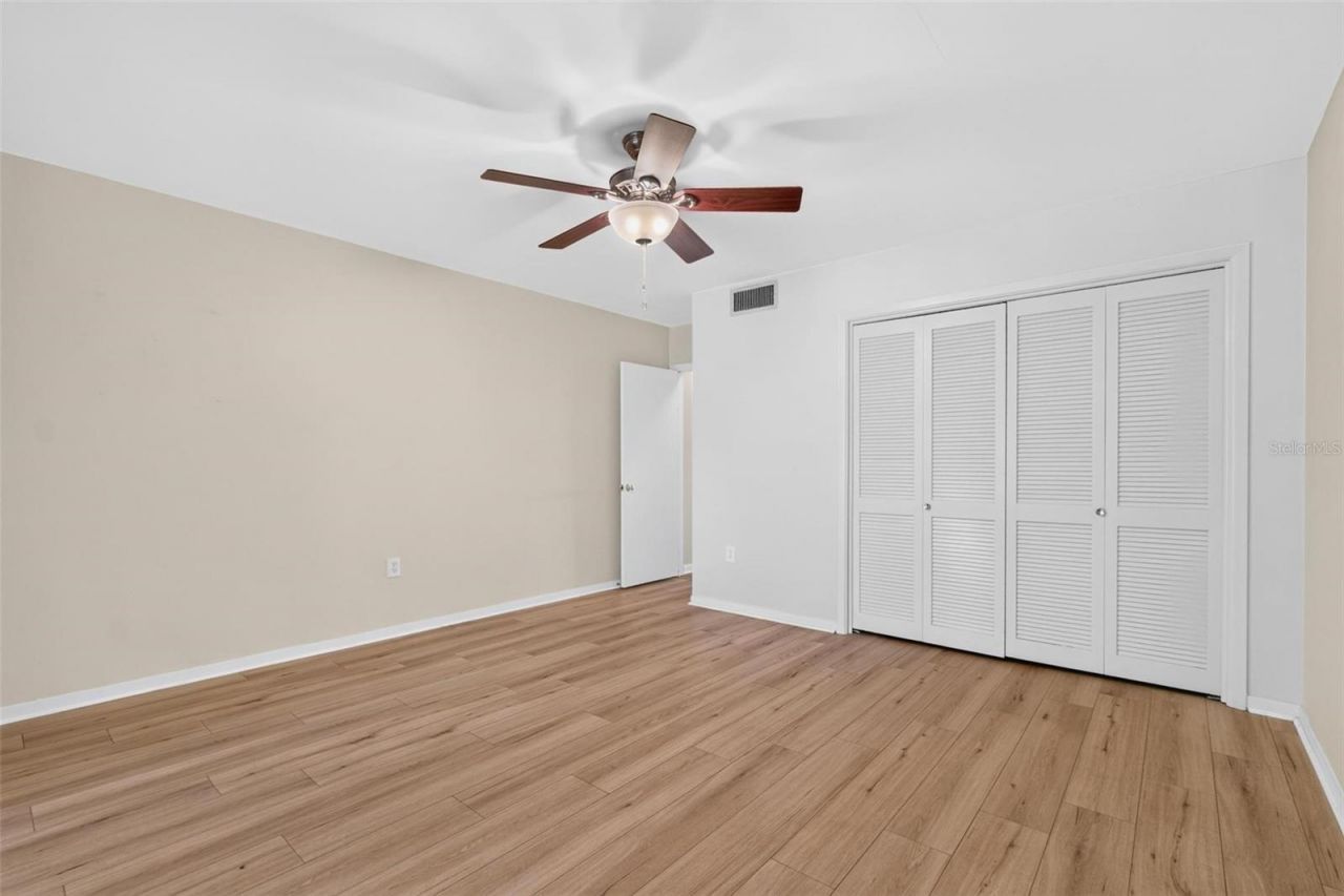 138 36th Avenue N, Unit 208 W, Saint Petersburg, FL 33704 Photo