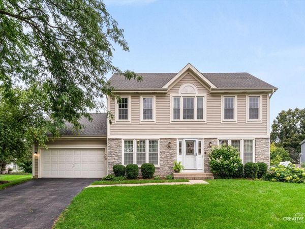 920 Fairfax Court , Elgin, IL 60120