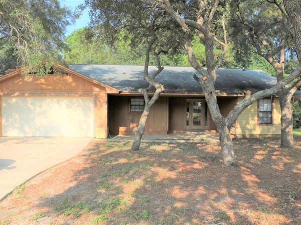 2031 Casa De Oro Street, Navarre, FL 32566