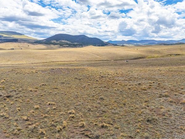 700 Easton Road , Hartsel, CO 80449
