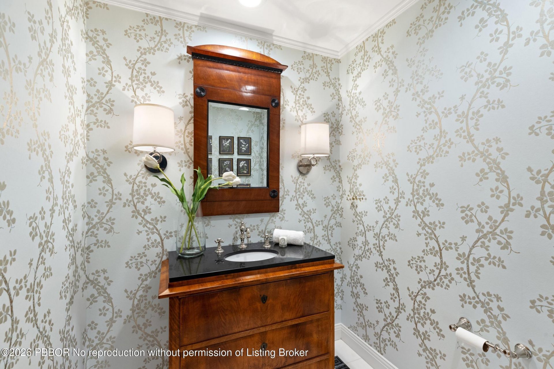 200 Bradley Place, Unit 301, Palm Beach, FL 33480 Photo