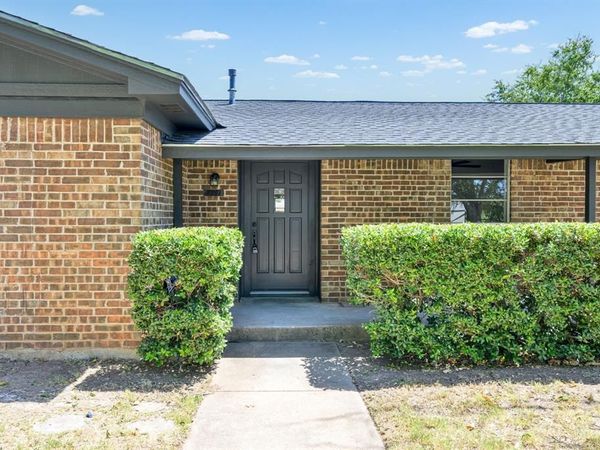 2201 SE 22nd Avenue , Mineral Wells, TX 76067
