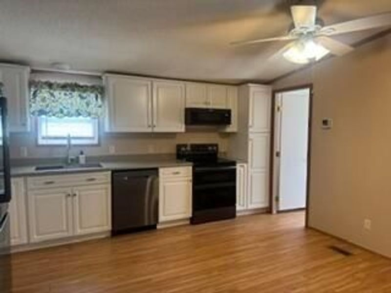 991 Northbrook Court, Heath, OH 43056 Photo 7