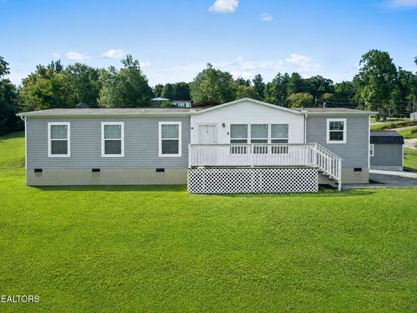 2840 Loveday Place, Kodak, TN 37764