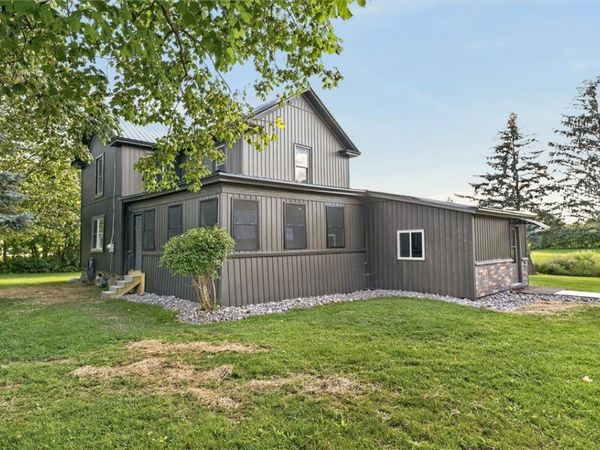 2972 Whalen Rd, Bloomfield, NY 14469