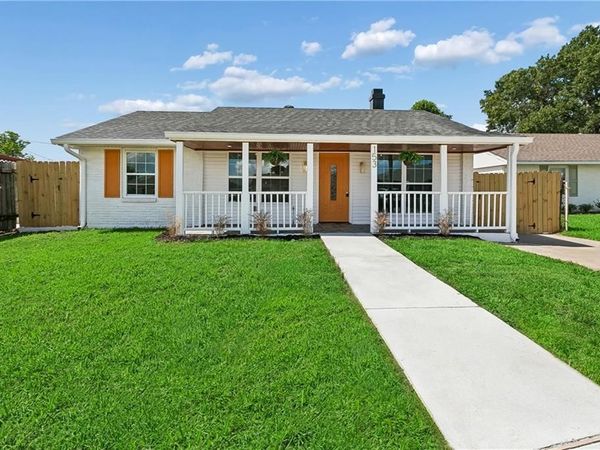 153 ELAINE Drive , Westwego, LA 70094