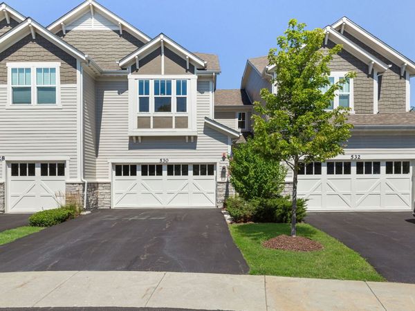 530 Pershing Court , Barrington, IL 60010