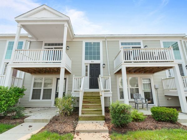 804 Four Seasons Boulevard , Unit 804, Aurora, IL 60504