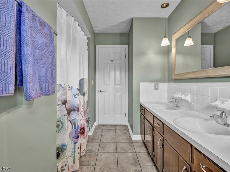2661 Eaver Street NW, Uniontown, OH 44685 Photo 11