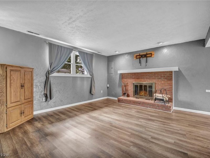2661 Eaver Street NW, Uniontown, OH 44685 Photo 2