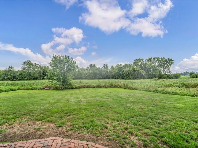 2661 Eaver Street NW, Uniontown, OH 44685 Photo 21