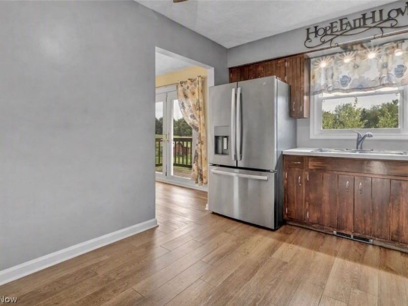2661 Eaver Street NW, Uniontown, OH 44685 Photo 5