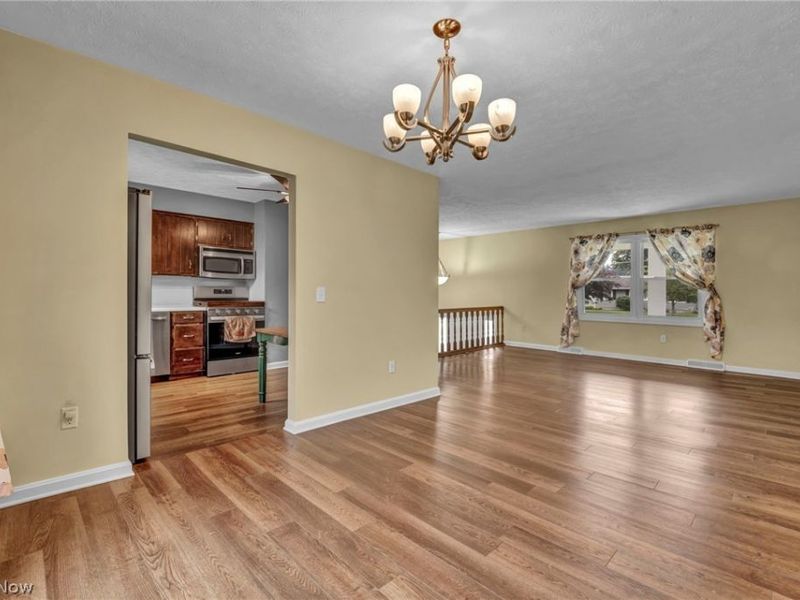 2661 Eaver Street NW, Uniontown, OH 44685 Photo 9