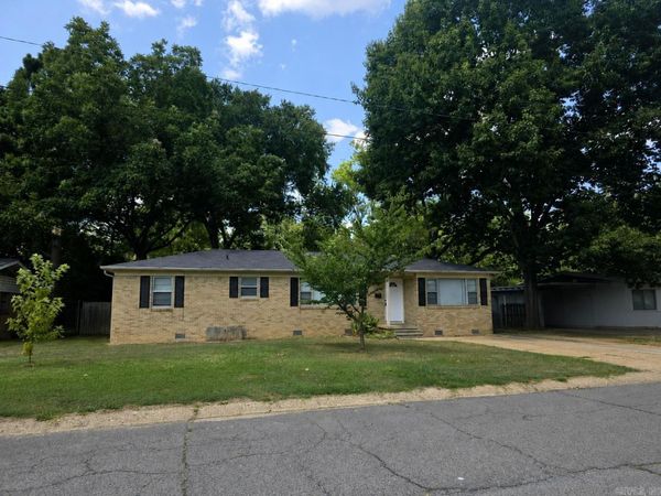 2106 Independence Avenue , Conway, AR 72034