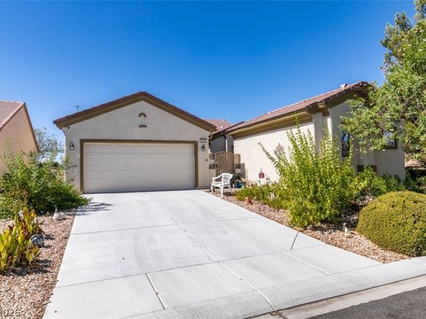 2409 Great Auk Avenue, North Las Vegas, NV 89084