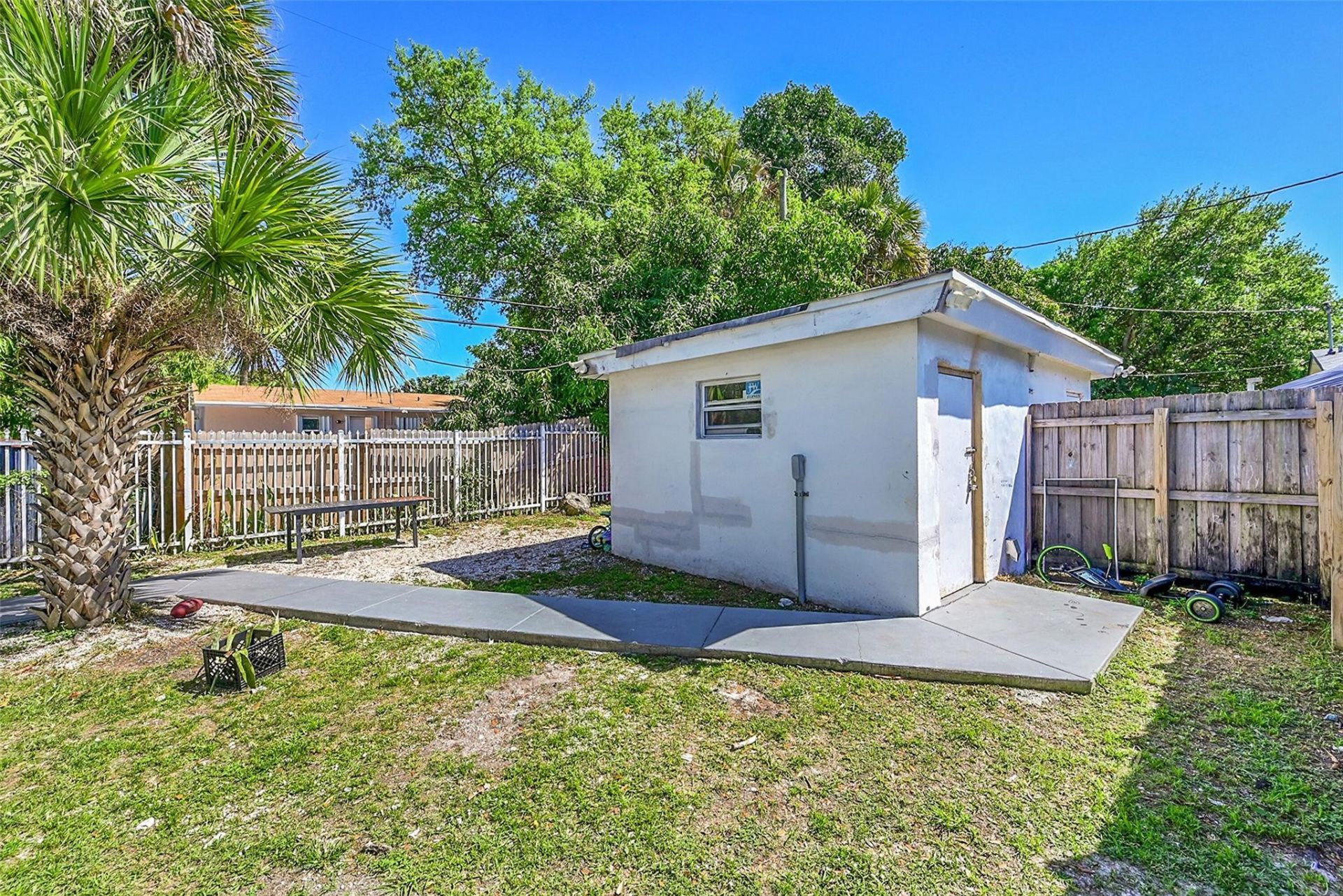 526 NW 15th Way, Fort Lauderdale, FL 33311 Photo