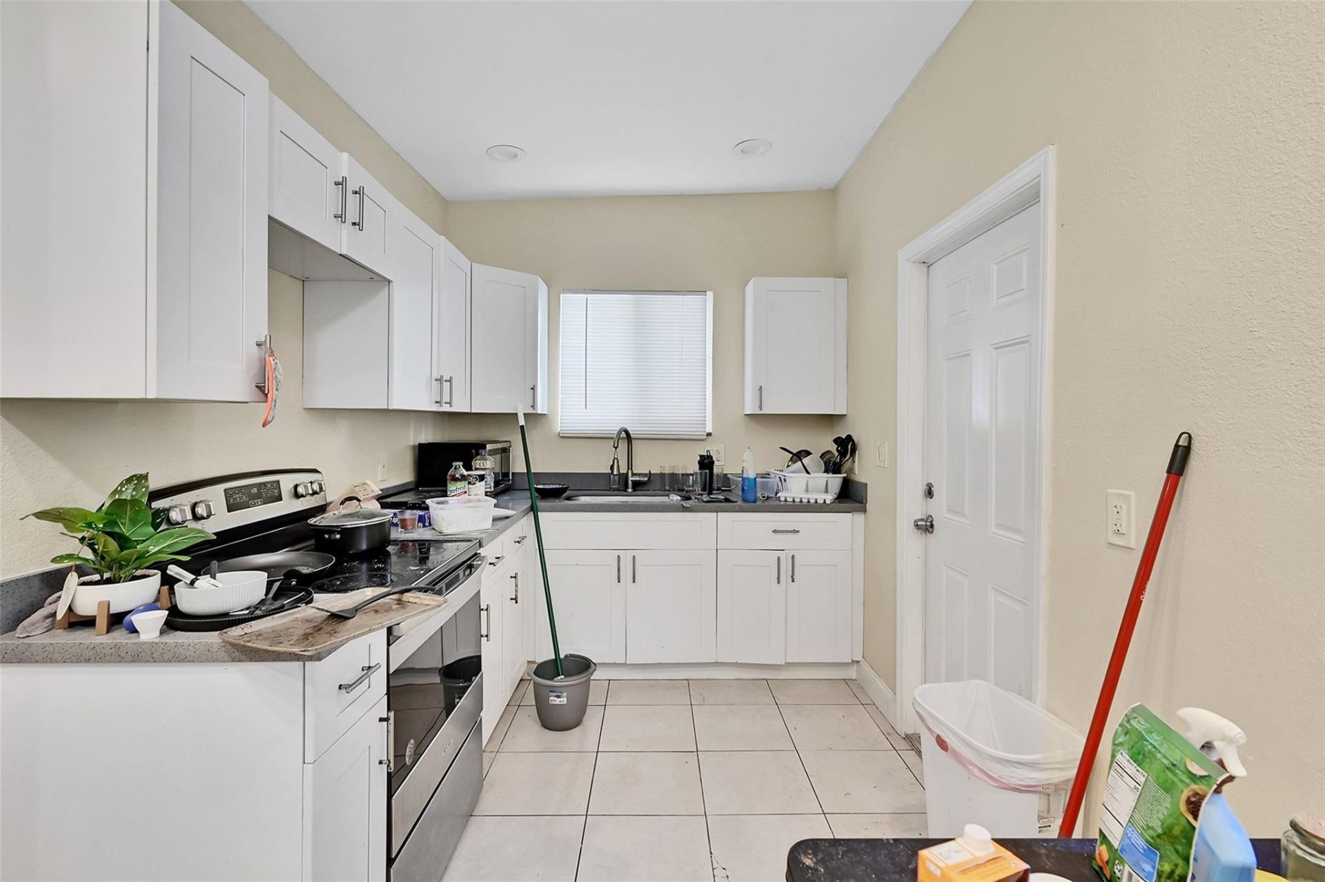 526 NW 15th Way, Fort Lauderdale, FL 33311 Photo