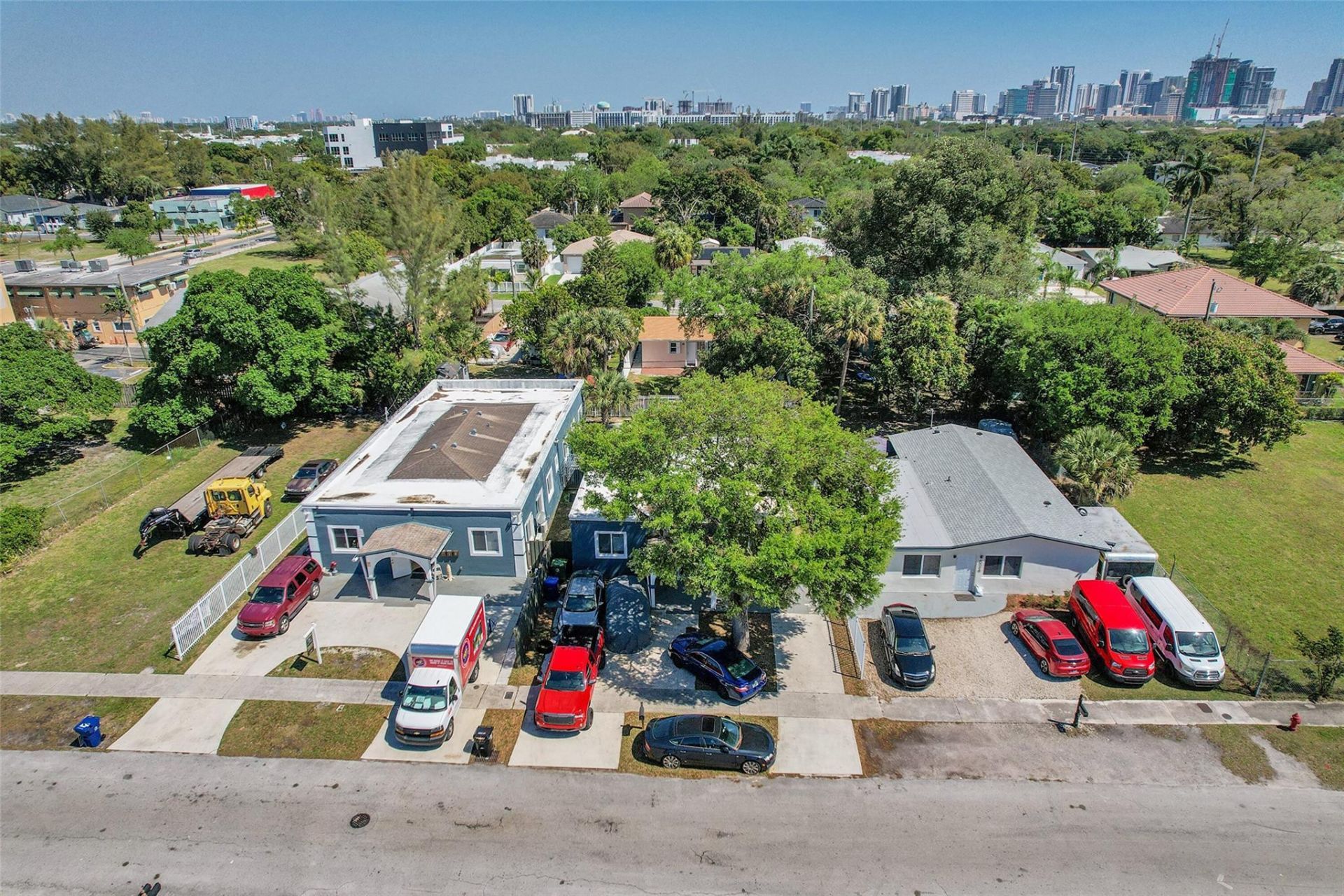 526 NW 15th Way, Fort Lauderdale, FL 33311 Photo