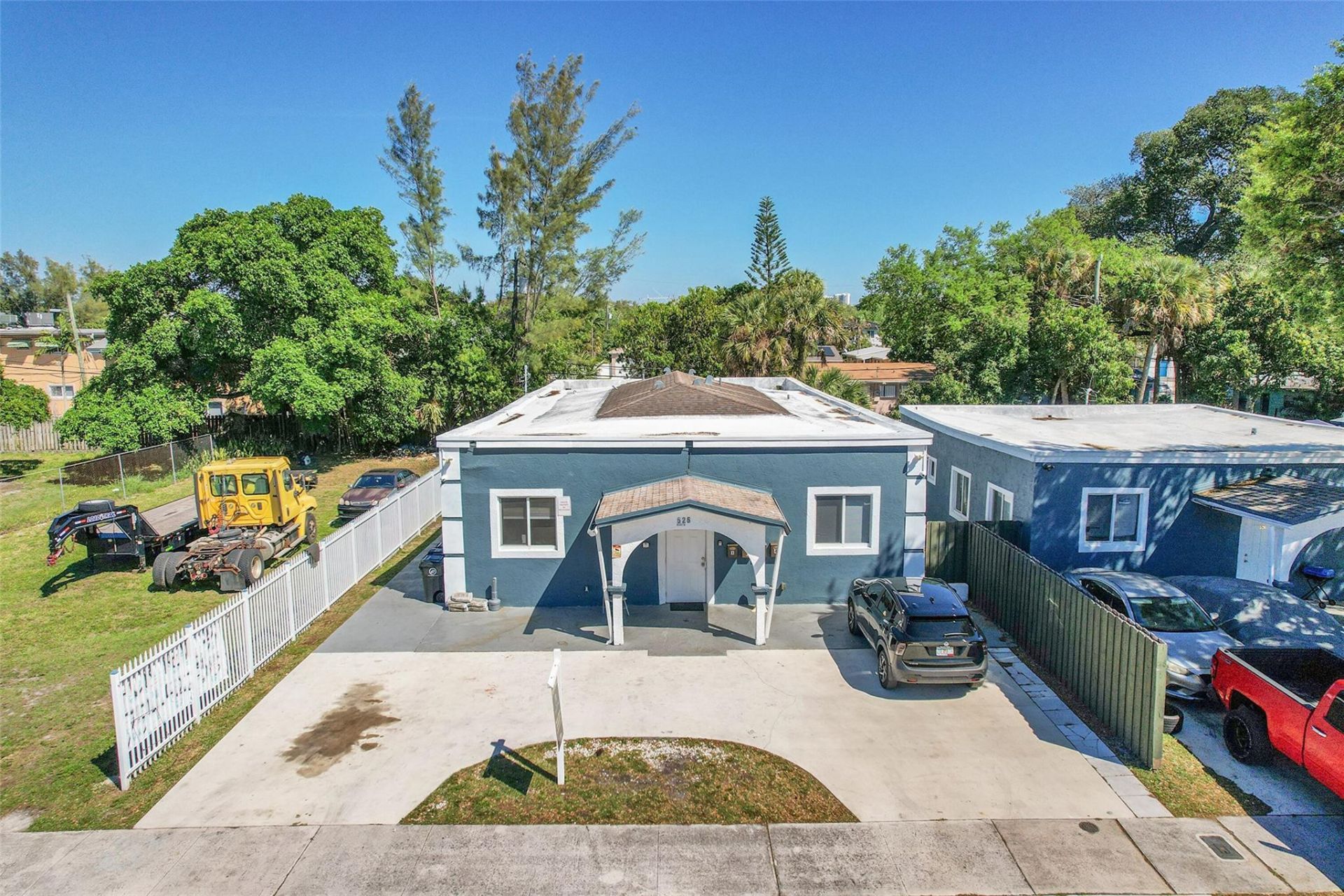 526 NW 15th Way, Fort Lauderdale, FL 33311 Photo