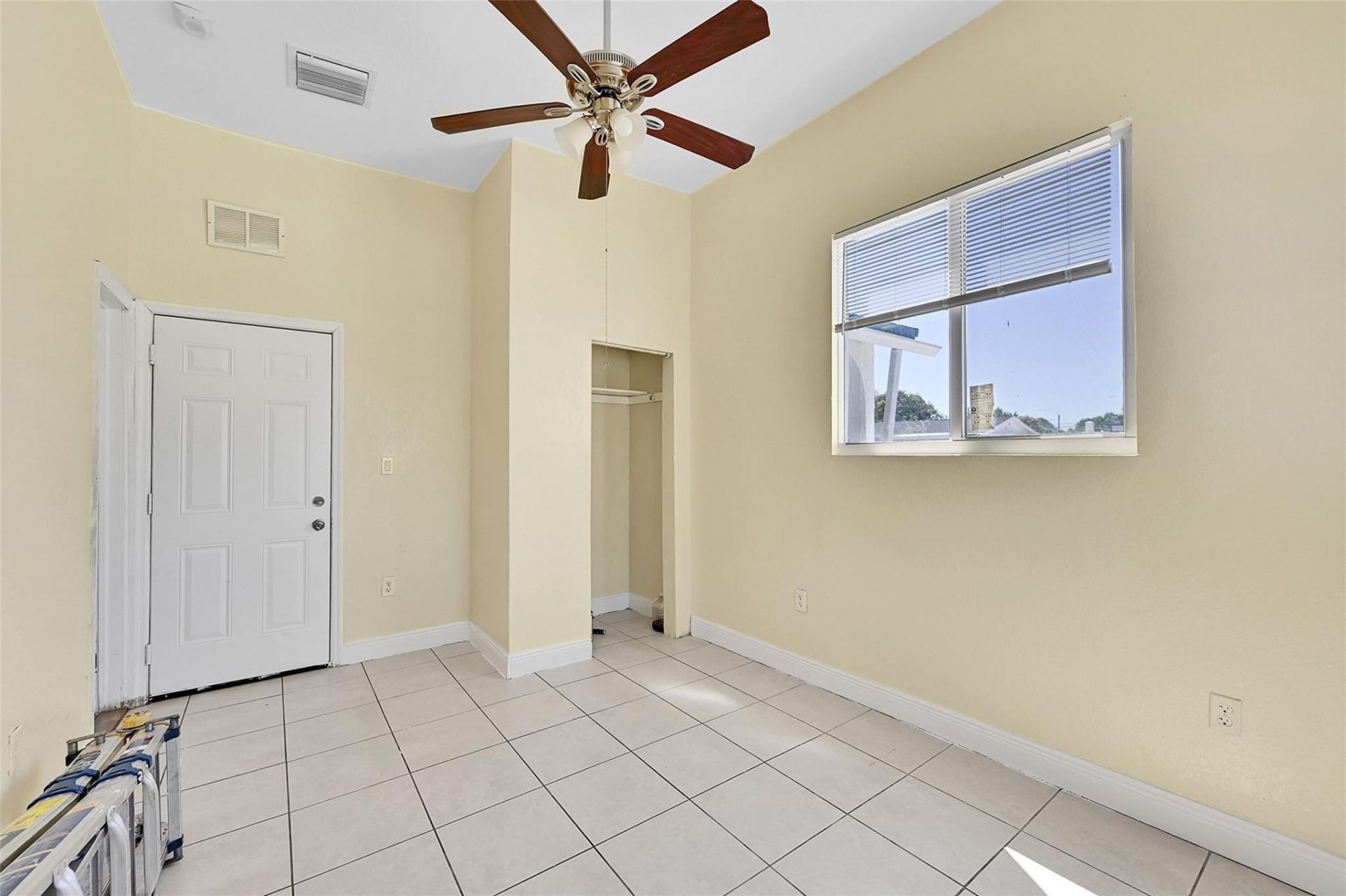 526 NW 15th Way, Fort Lauderdale, FL 33311 Photo