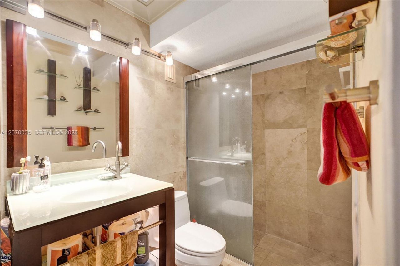 2030 S Ocean Dr , Unit 512, Hallandale Beach, FL 33009 Photo