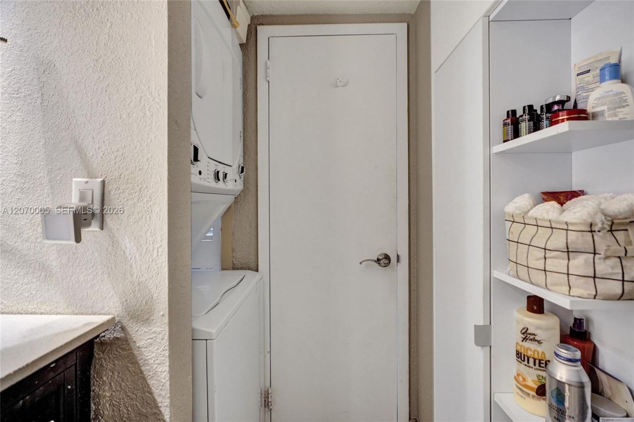 2030 S Ocean Dr , Unit 512, Hallandale Beach, FL 33009 Photo