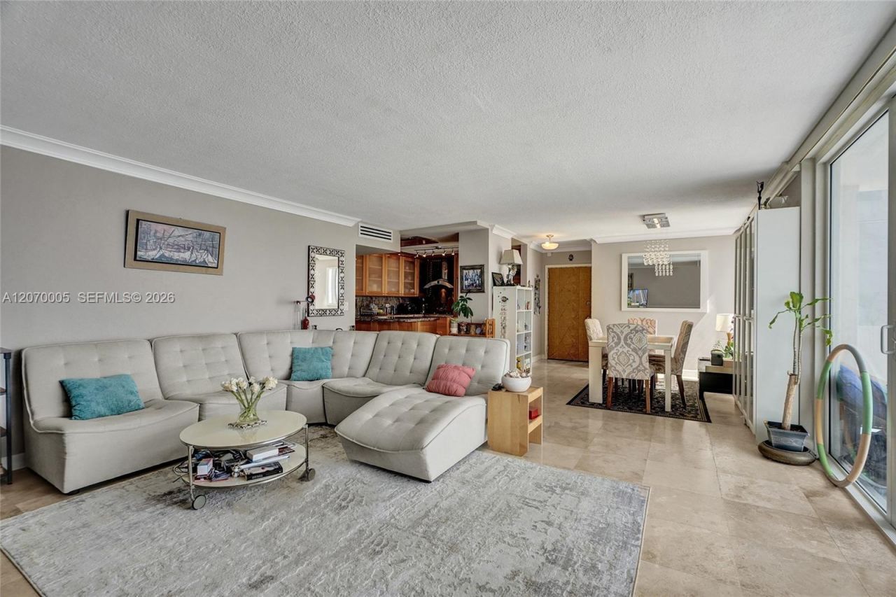 2030 S Ocean Dr , Unit 512, Hallandale Beach, FL 33009 Photo
