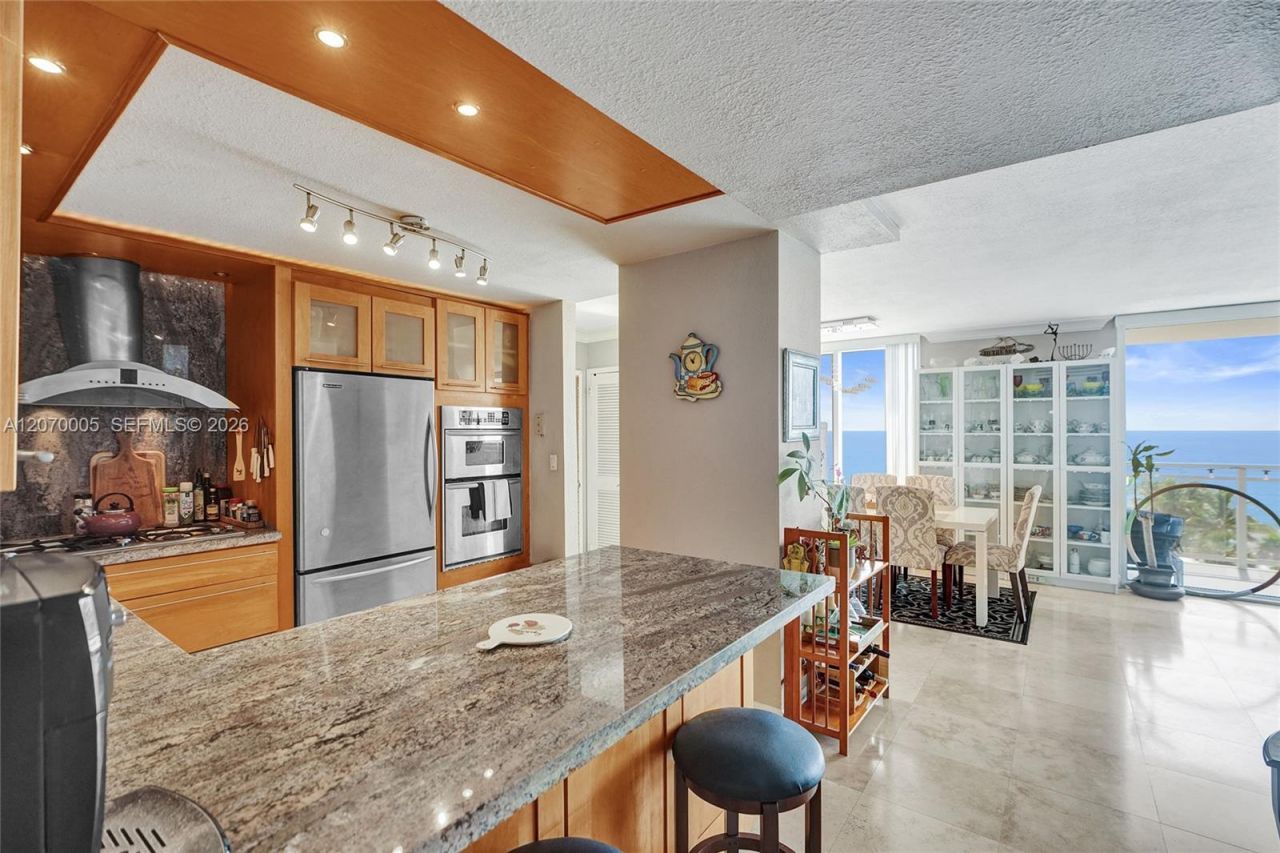2030 S Ocean Dr , Unit 512, Hallandale Beach, FL 33009 Photo