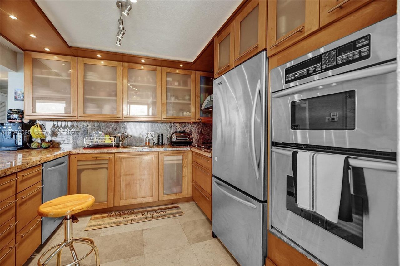 2030 S Ocean Dr , Unit 512, Hallandale Beach, FL 33009 Photo