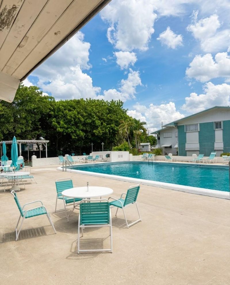 2304 Lake Osborne Dr , Unit 21, Lake Worth, FL 33461 Photo